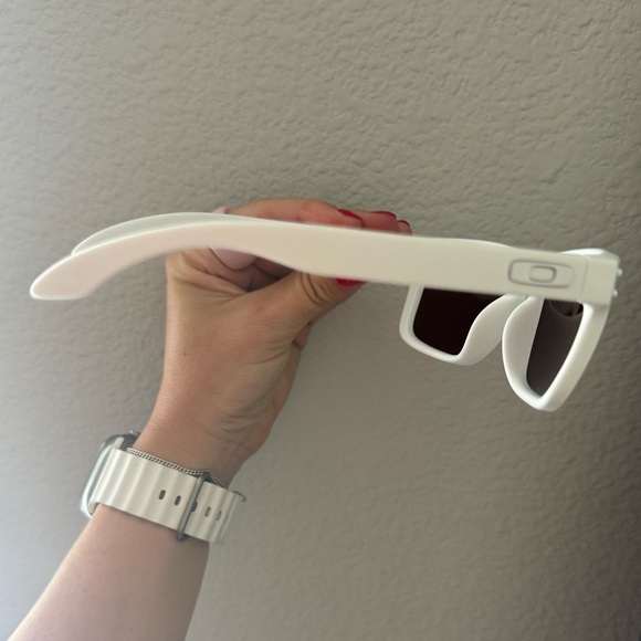 BRAND NEW- Custom Holbrook Oakleys - Picture 2 of 6